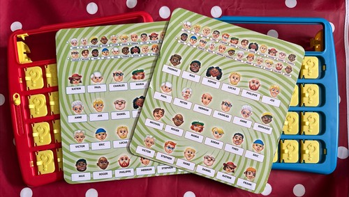 HASBRO 2009 GUESS WHO GAME COMPLETE 2 PLAYERS 6+ FREEPOST - Picture 4 of 6