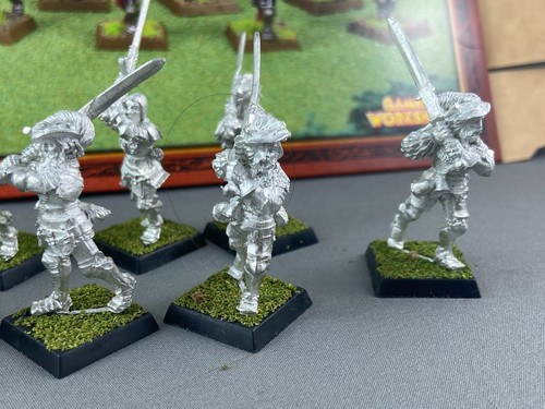 10x Spade Grandi Spadaccini Pesanti L'Impero Warhammer METALLO Con Scatola - Foto 3 di 3