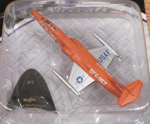 Genuine Kid Connection (15061-1601) Detailed Authentic Die Cast Replica Aircraft - Picture 3 of 4