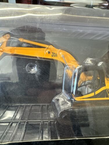 MOTORART JCB JS220 EXCAVATOR DIGGER YELLOW MODEL 13137 1:50 - Picture 3 of 11
