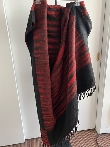 NEW 100% Baby Alpaca Woven Throw Blanket Spread Red & Black Reversible 98" x 46" - Picture 15 of 23