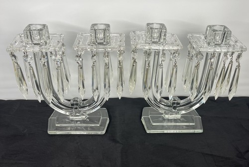 2 CANDELABRI ART DECO IN VETRO HEISEY NEW ERA, CANDELABRI con PANCHI E PRISMI, 8” - Foto 4 di 12