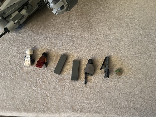 LEGO Star Wars The Razor Crest (75292) COMPLETE + FIGS - Picture 3 of 14