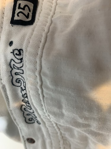 Miss Me Shorts Women 25White Denim Signature Frayed Distressed Rhinestone Aztec - Picture 14 of 14