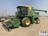 1980 John Deere Combine 8820