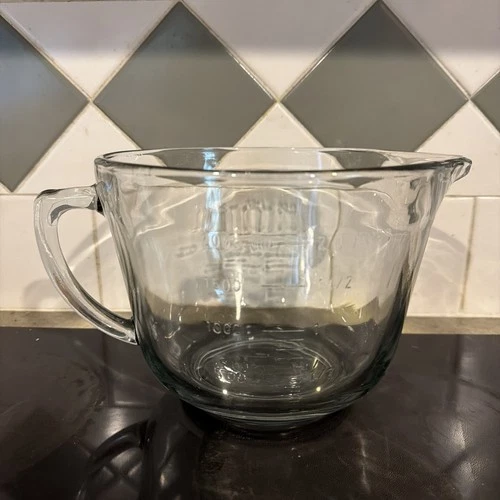 Vintage Anchor Hocking Measuring Bowl Clear Glass 2 Qt, 8 Cup, 2 L D Handle