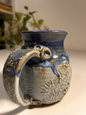Hawaiian Studio Pottery, Ocean Coral, Reef Makers Mark Detailed Handle Hawaii