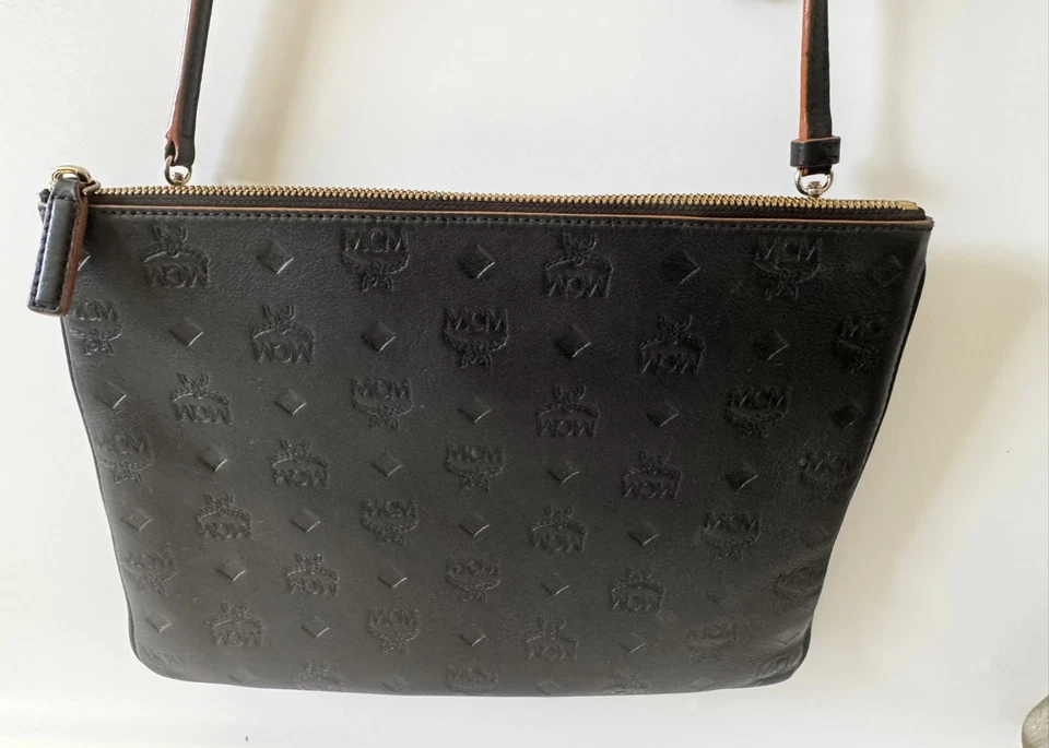 Auténtico MCM Klara MD Monograma Logo Negro Cuero Bolsa Bandolera Foto 2 de 4