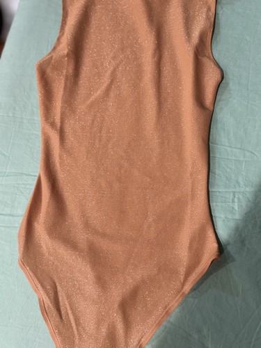 Skims Size xxs Glisinette Crew Neck Bodysuit Shimmer Ochre NWT BS-CRW-1343 - Picture 2 of 11