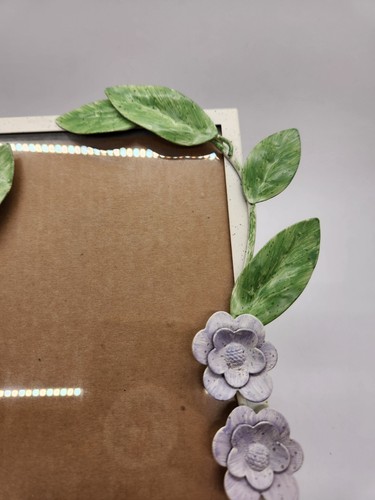 Vintage 2002 Burnes of Boston 3D Floral Metal 4" X 6' Photo Frame - Picture 10 of 12