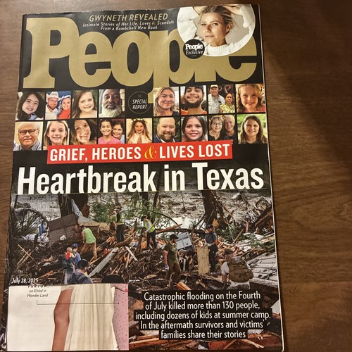 PEOPLE MAGAZINE July 28 2025 Issue Label Cut Out - 第 1/2 張圖片