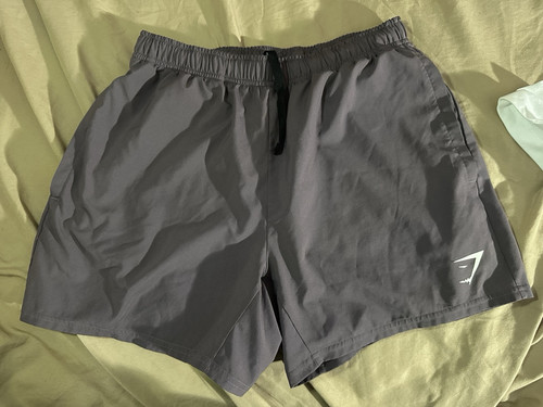 Gymshark Men's Slim Fit Lightweight Arrival 5" Shorts LC7 Purple Small - Picture 1 of 4