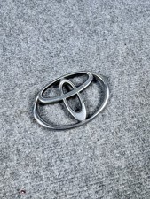 2001-2004 Toyota Sequoia 2000-2002 Tundra Front Grille Emblem Grill Chrome OEM