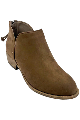 Journee Collection Womens Livvy Side Cutout Chunky Low Stacked Heel Suede R Journee Collection Womens Livvy Black Low Cut Suede Back Zip Size 7.5  Booties