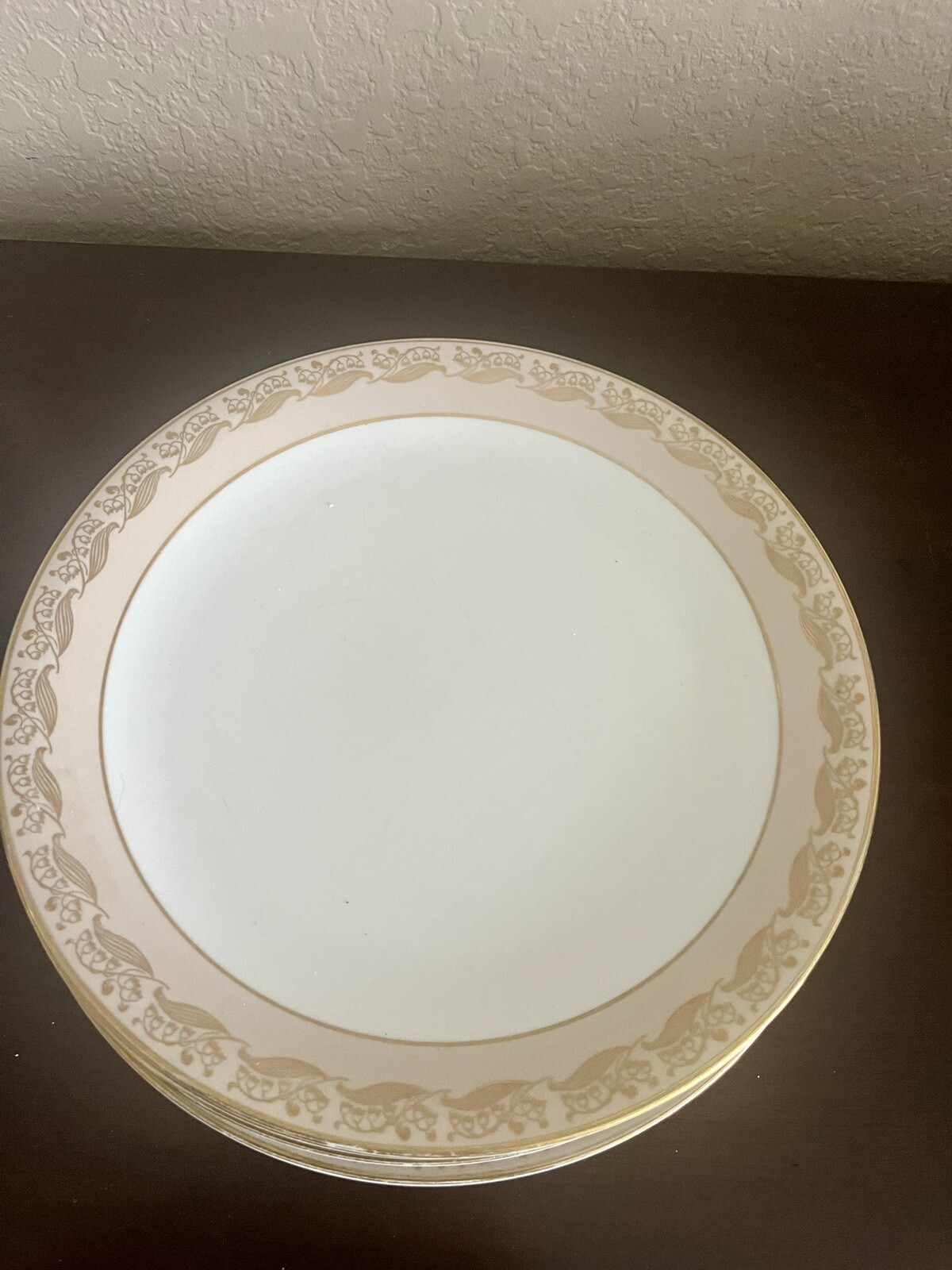 Picture 1 of 4