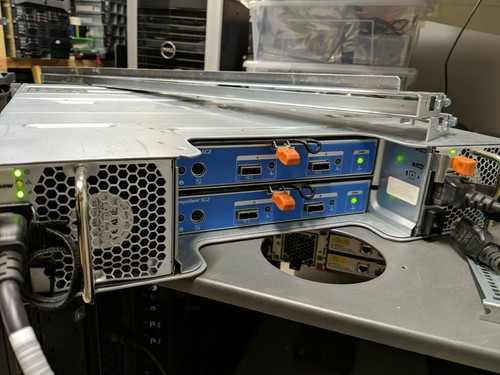 Dell Compellent SC220 2U 2x SC2 EMM Controllers rail kit 6*146gb 15k sas bezel - Picture 5 of 10