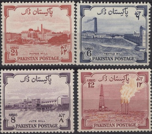 Pakistan 1955 Achter Unabhängigkeitstag - 4 Werte, neuwertig VLMM