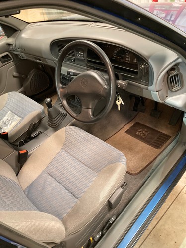 VR Holden Commodore Sedan 1995 Rolling Body - No drivetrain - Very clean example - Picture 16 of 24