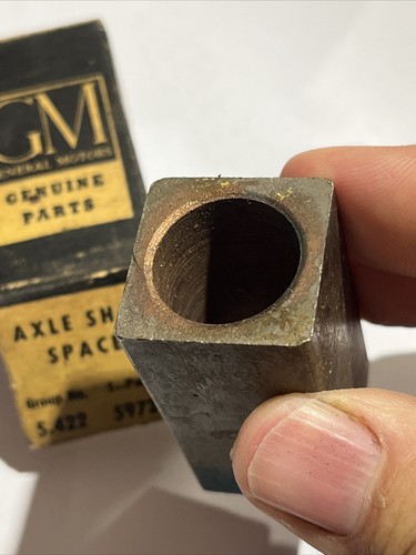 Chevrolet 1933-54 Axle Shaft Narrow Spacer P/N 597254 x 1 Nos GM - Picture 4 of 8