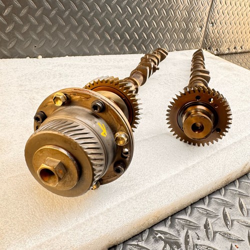 01-06 LEXUS LS430  RIGHT ENGINE CYLINDER HEAD CAMSHAFT SET OEM - Picture 14 of 15