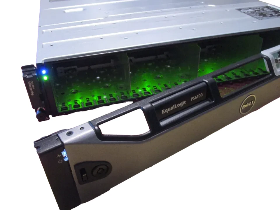 Dell EqualLogic PS6100 E04J Storage Array OXM3KX 24x SFF, 2x PSU. - Bild 3 von 4