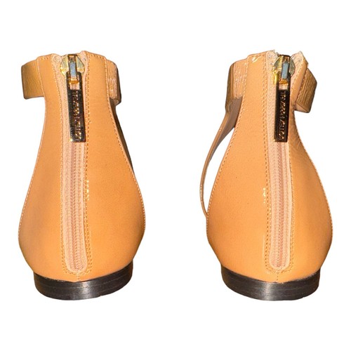 🔥 Tamara Mellon Flat Sandals Stride 05 Patent SSTEPT00N Size 38 (7.5 US ) 🔥 - Picture 5 of 7