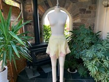 Antique 1930s Yellow Silk Ecru Floral Lace Trimmed Tap Panties, Yellow Step Ins