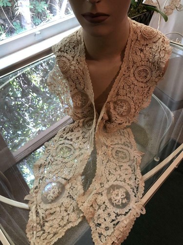 HM BERTHA COLLAR - BELGIAN DUCHESSE BOBBIN LACE ROSE POINT de GAZE LACE INSERTS - Picture 11 of 12