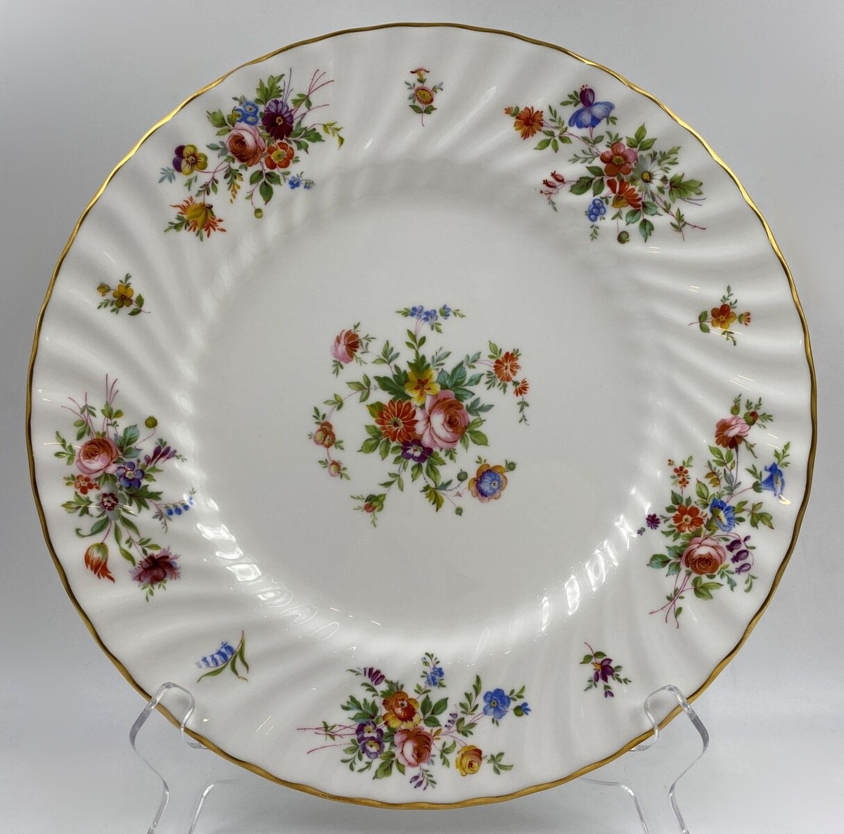 Minton Marlow Dinner Plate (s) S-309 Bone China Wreath Backstamp