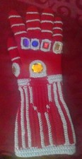Knitted Right Hand Infinity Gauntlet: Knitted by hand in Peru