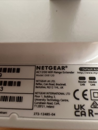 Netgear AC1200 WiFi Range Extender EX6120 - Photo 3/3