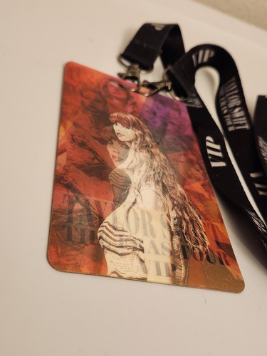 Taylor Swift The Eras Tour VIP Box holografisches Schlüsselband & Abzeichen international - Bild 2 von 3