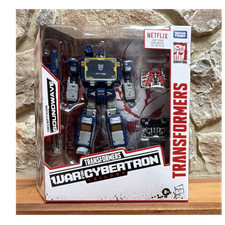 Transformers War for Cybertron Trilogy Netflix Soundwave Ravage Laserbeak MIB