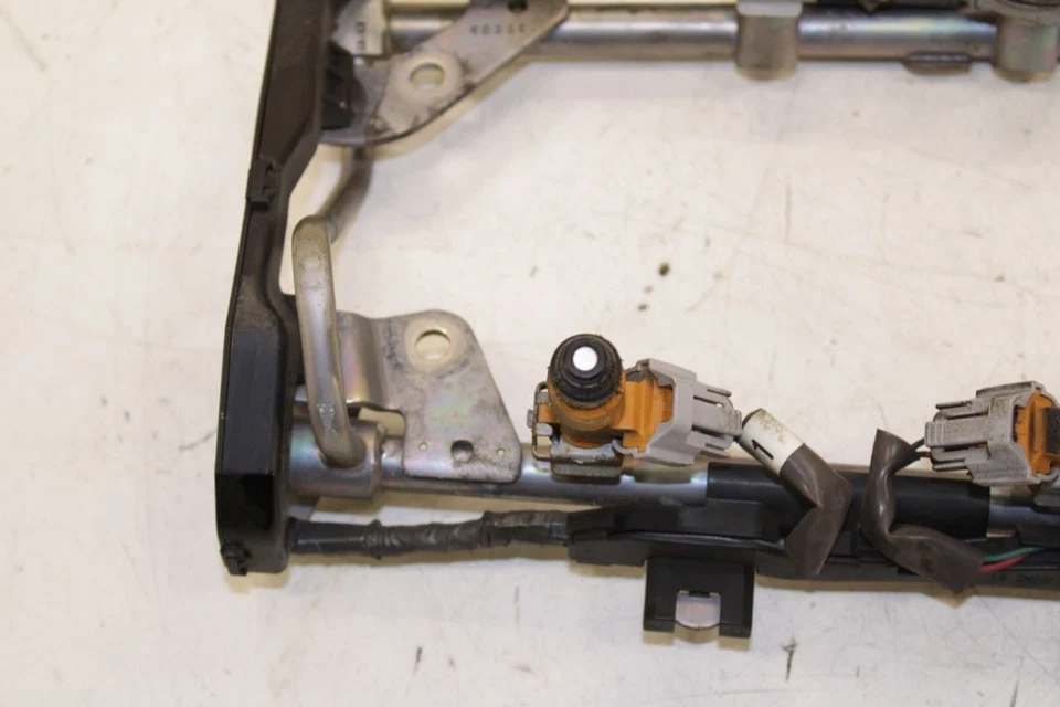 2014-2017 Infiniti QX50 3.7L AWD Fuel Rail with Injectors 17521-EY00A OEM - Image 2 of 4