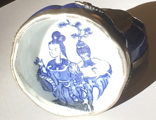 Chinese Blue & White Pumpkin Box with Silver Dragon & Inside Pictographs Antique - Picture 7 of 9