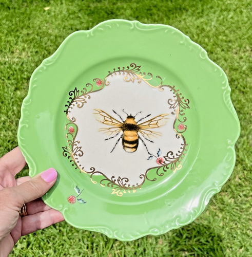 Anthropologie Lou Rota "Nature Table" Set Two Bee Salad Dessert Plates 9" SET/2 - Picture 4 of 10