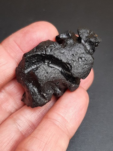 ! Rare Tektite - Billitonite big size - 26,24g / 4,4cm - Wonderful piece - Picture 11 of 12