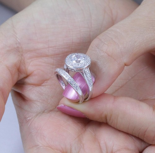 Juego de 2 anillos de compromiso de banda de boda halo redondo de plata esterlina Cz talla 3-12 SE750 - Imagen 4 de 6
