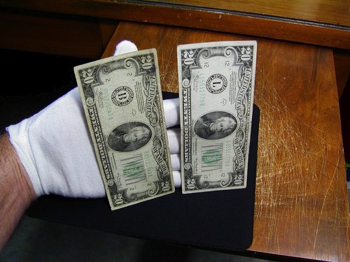Lot of Two 1934 A U. S. Twenty Dollar $20 Federal Reserve Notes RARE LOOK - Picture 11 of 18