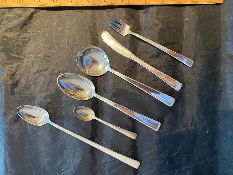 APLICACIÓN DE CUCHARA DE SAL ESTERLINA DE ENCAJE ANTIGUO 4 TOALLAS. 2 1/2" REAL NUEVO FUERA DE BOLSA Foto 3 de 3