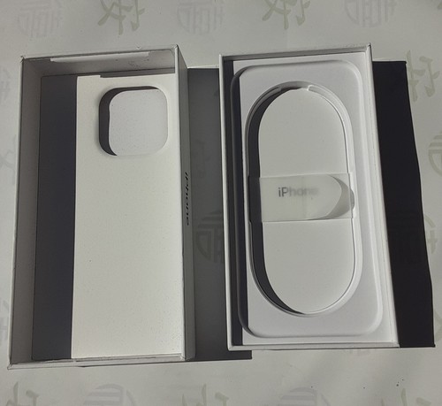 Apple A3083 iPhone 16 Pro Black Titanium 128GB - Empty Box ONLY - Photo 2 sur 2