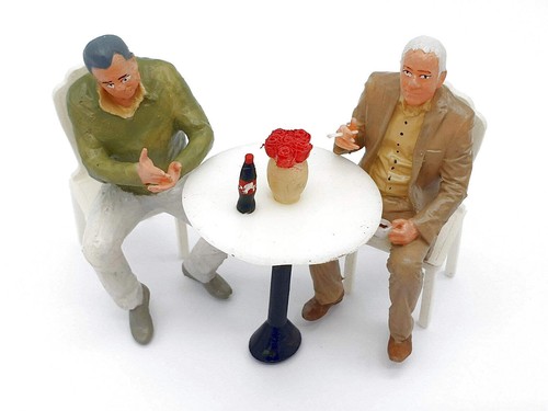 Set Caffetteria Sedute Scala G 1:22,5 Figurine Iberplace 40007 Persone Modellismo - Foto 5 di 7