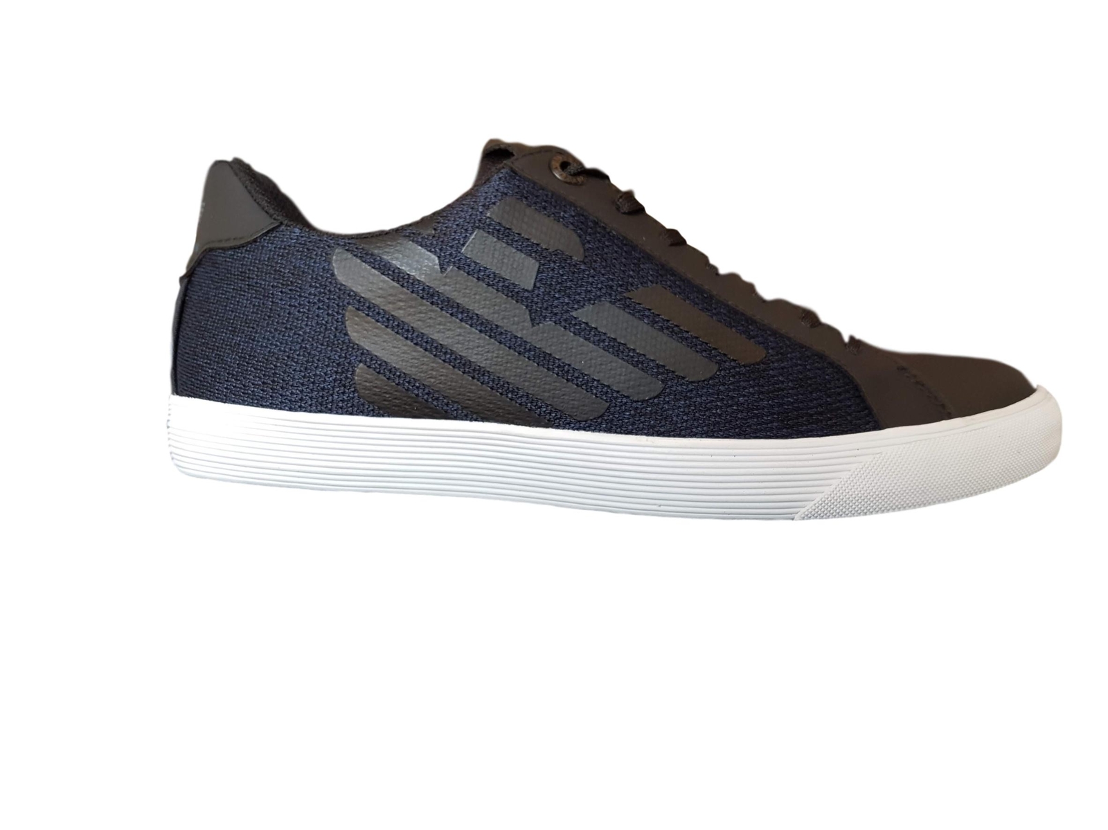 Schoenen EA7 Emporio Armani 7 EA Man X8X005 Lage sneakers bluew zwart Sportveter Schoenen EA7 Emporio Armani 7 EA Man X8X005 Lage sneakers bluew zwart Sportveter