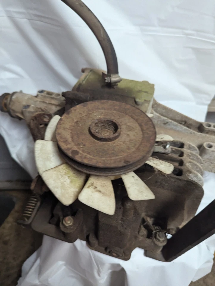 Tractor cortacésped Kubota T1670 T1570 T1770 T1870 transmisión eje hidráulico K1132- Foto 3 de 4