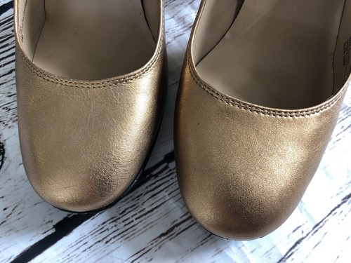 Used Michael Kors Women's Gold Pump Shoes Sz 6.5 GUC High Heels - Picture 4 of 11