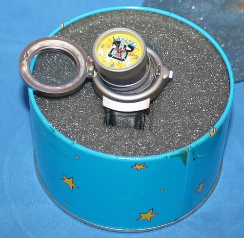 Disney Mickey Mouse Toon Quarzuhr in Dose - Bild 2 von 3