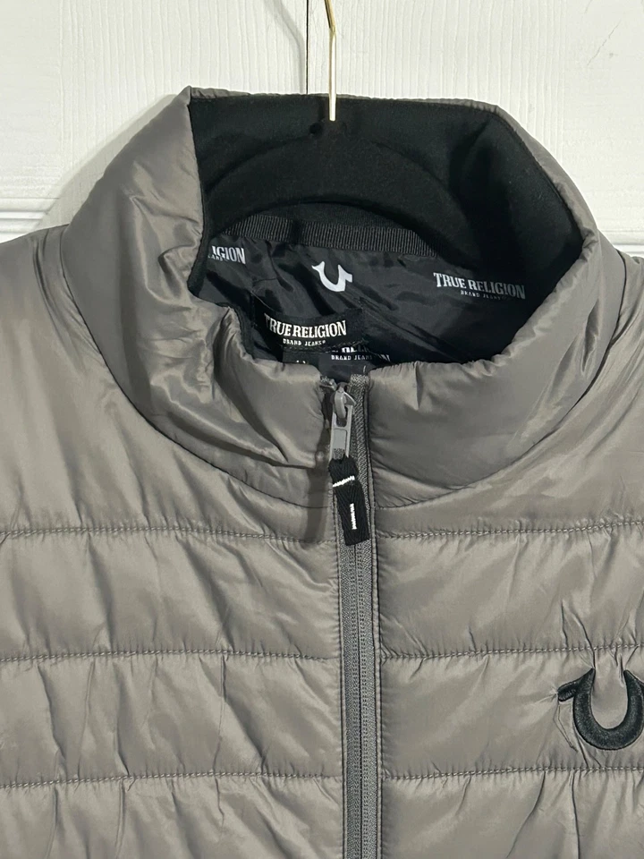 True Religion Men’s Medium HORSESHOE PUFFER VEST Granite Gray Quilted Full Zip - Image 3 of 4