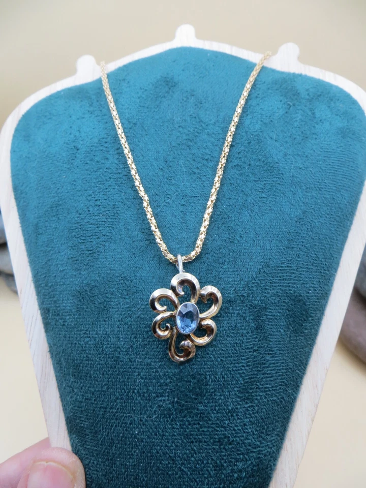 Yellow Gold-tone Blue Topaz Flower Pendant 18" Sparkle Chain Necklace #1147 - Image 4 of 4