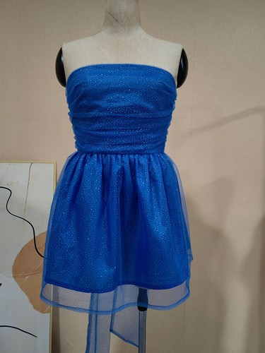 Trägerloser Puffrock mit einem Ausschnitt, modisches und trendiges ärmelloses Kleid - Bild 11 von 27