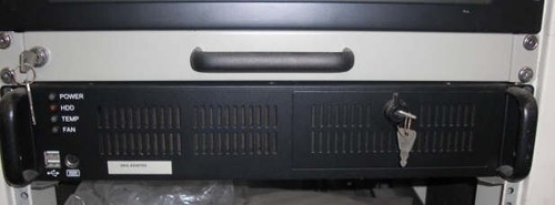 Advantech 80 GB HD Computer Windows XP OS, Monitor, Touchpad Keyboard, DVD-RW - Picture 1 of 7